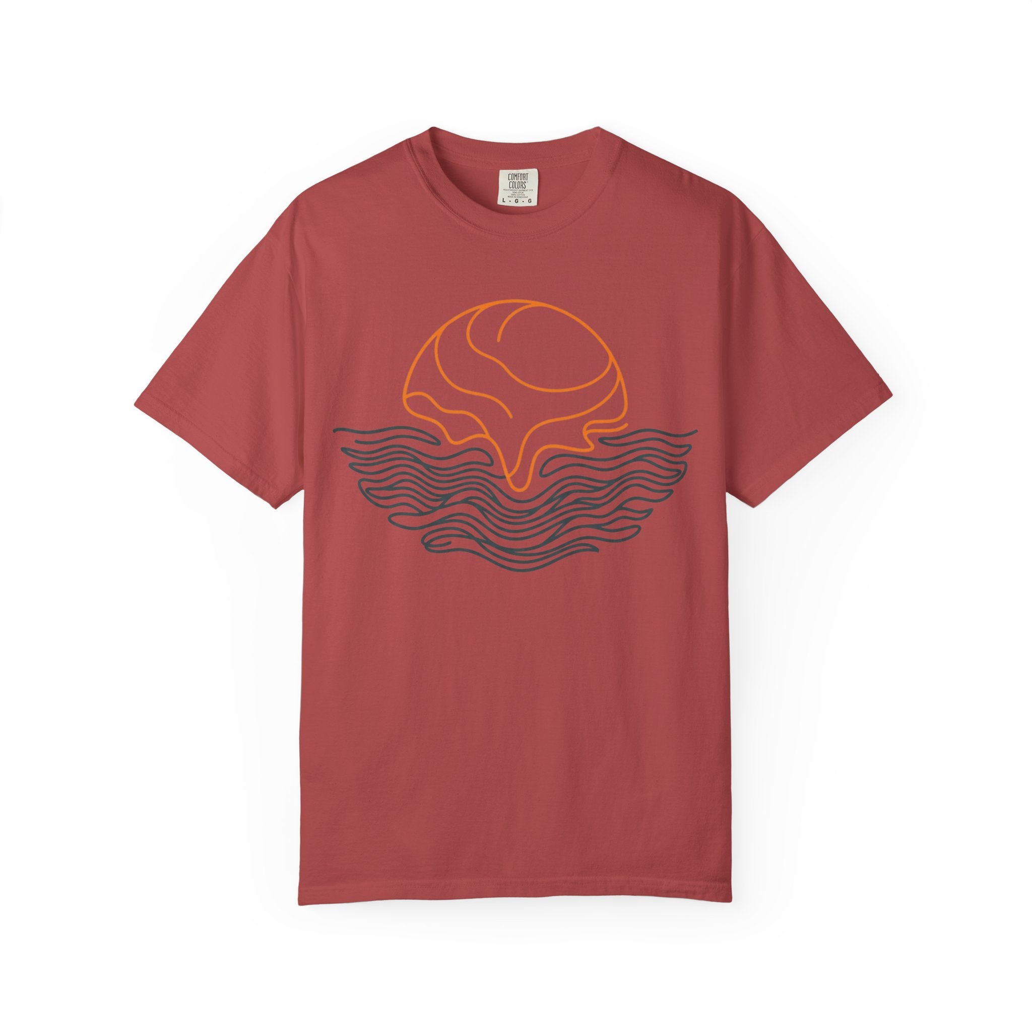 Line-Art Sunrise & Waves T‑Shirt